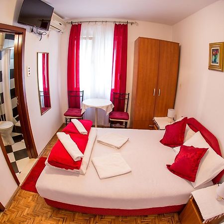Guest House Vucicevic Budva Eksteriør billede