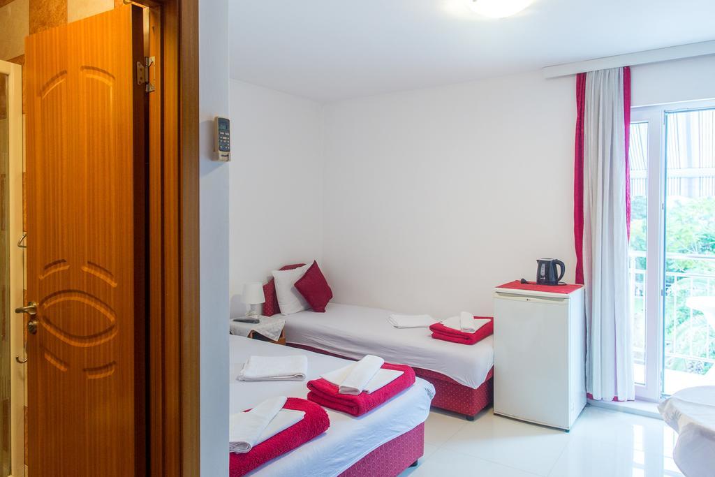 Guest House Vucicevic Budva Eksteriør billede