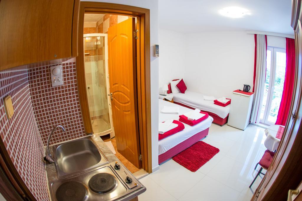Guest House Vucicevic Budva Eksteriør billede