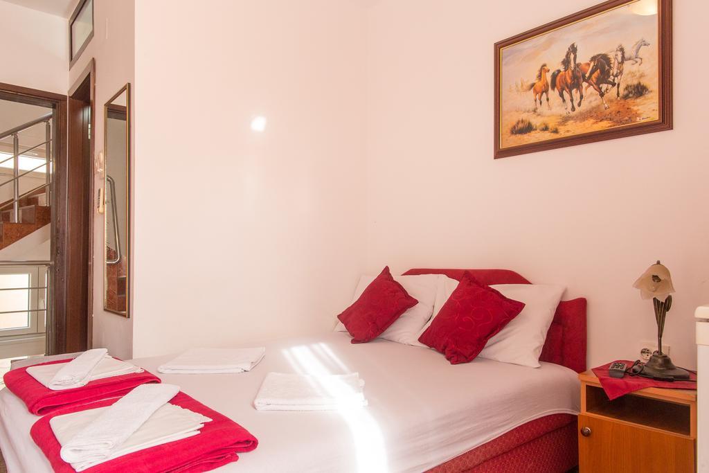 Guest House Vucicevic Budva Eksteriør billede